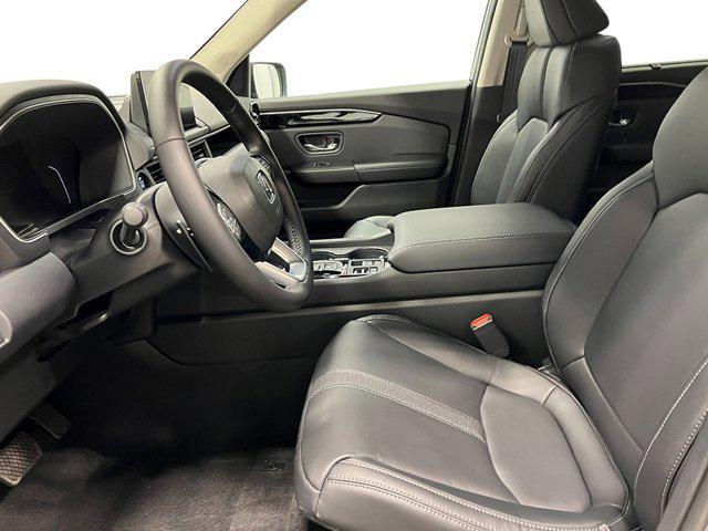 new 2025 Honda Pilot car, priced at $48,235