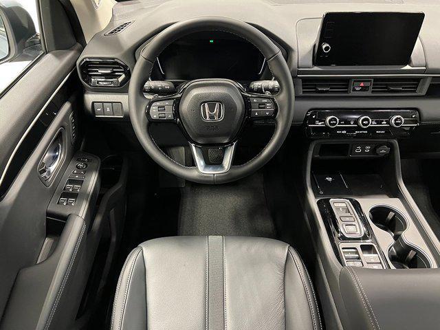 new 2025 Honda Pilot car, priced at $52,280