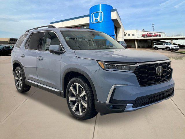 new 2025 Honda Pilot car, priced at $54,985