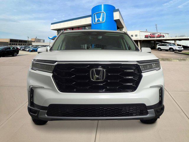 new 2025 Honda Pilot car, priced at $51,505