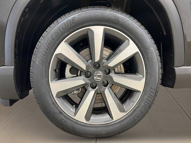 new 2025 Honda Pilot car, priced at $55,260