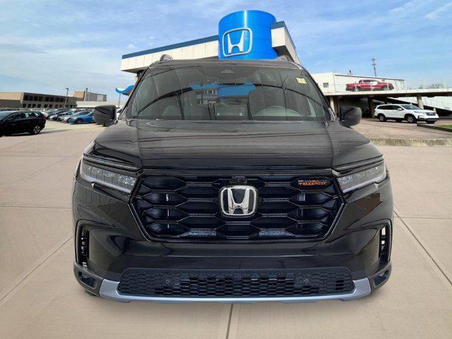 new 2025 Honda Pilot car, priced at $51,100