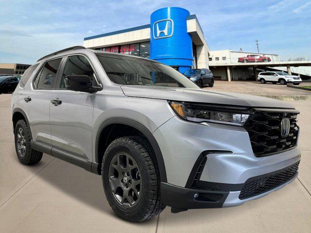 new 2025 Honda Pilot car, priced at $47,454