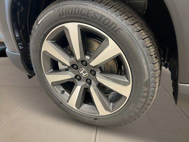new 2025 Honda Pilot car, priced at $51,095