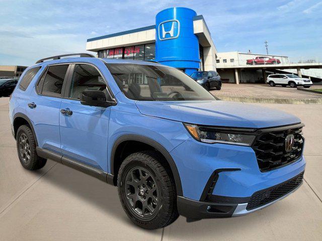 new 2025 Honda Pilot car, priced at $49,320