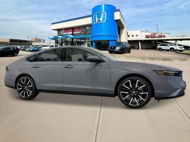 new 2025 Honda Accord Hybrid car, priced at $40,905