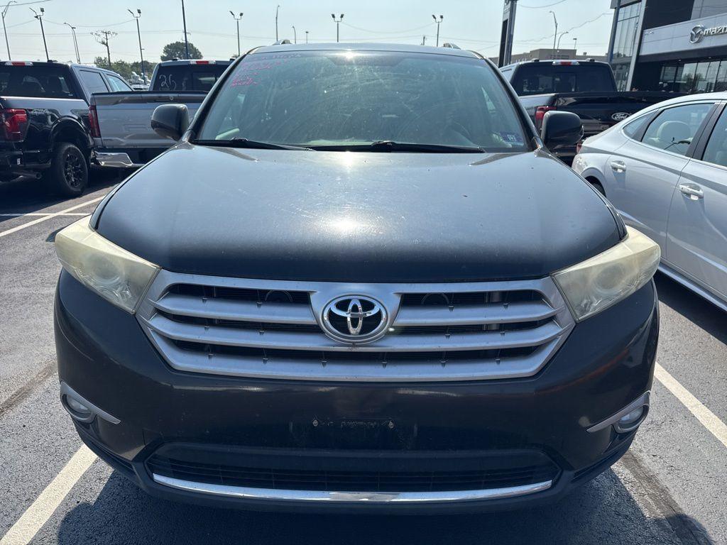 used 2013 Toyota Highlander car, priced at $14,999