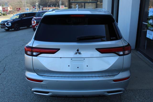 new 2024 Mitsubishi Outlander car, priced at $33,240