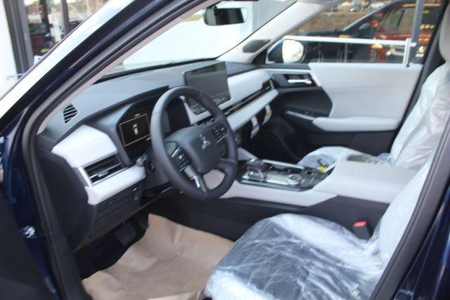 new 2025 Mitsubishi Outlander car, priced at $35,585