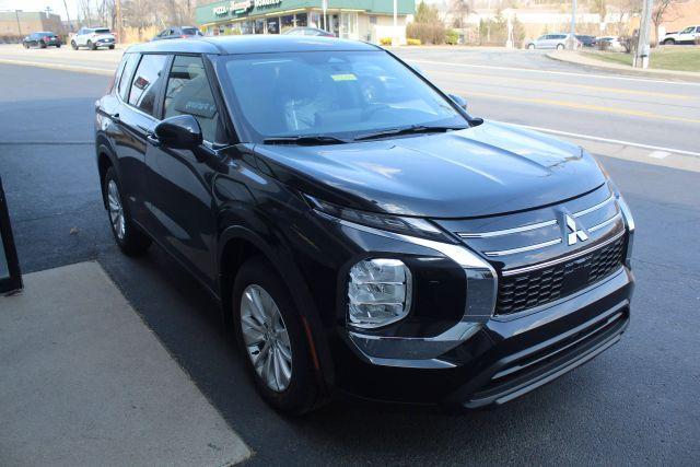 new 2025 Mitsubishi Outlander car, priced at $29,940