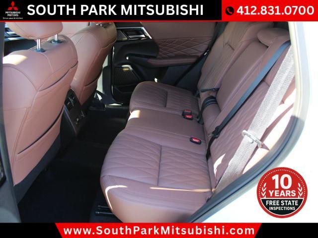 used 2025 Mitsubishi Outlander car, priced at $35,993