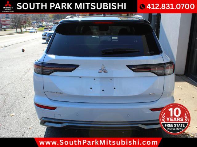 used 2025 Mitsubishi Outlander car, priced at $35,993