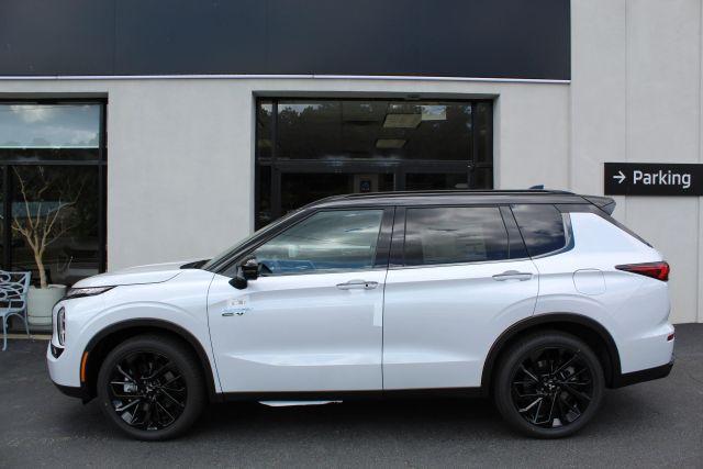 new 2025 Mitsubishi Outlander PHEV car, priced at $41,825