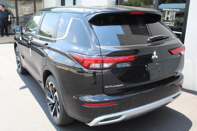 new 2024 Mitsubishi Outlander car, priced at $30,525