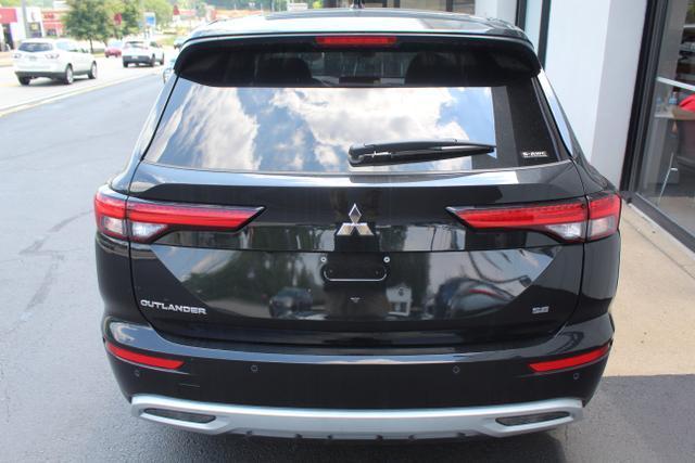 new 2024 Mitsubishi Outlander car, priced at $29,420