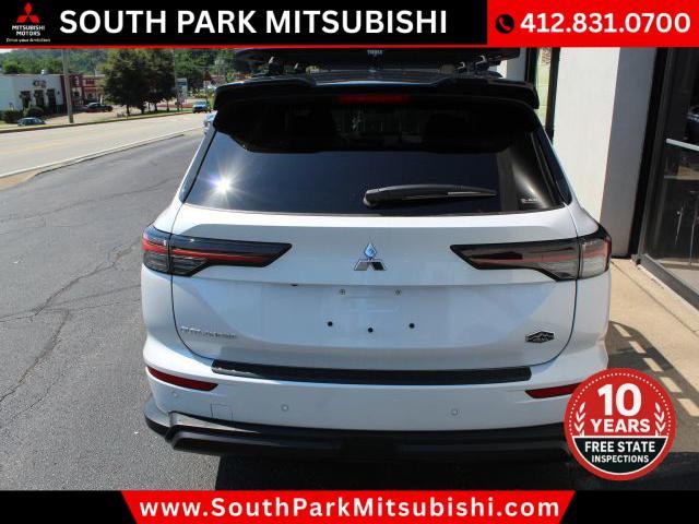 new 2025 Mitsubishi Outlander car, priced at $39,815
