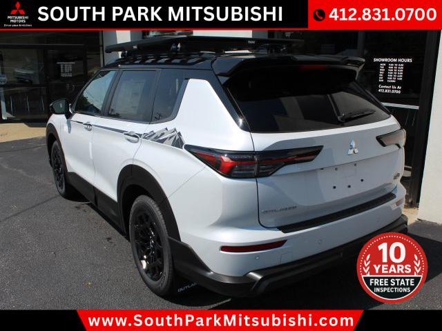 new 2025 Mitsubishi Outlander car, priced at $39,815