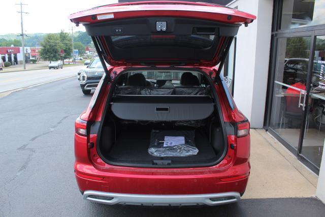 new 2024 Mitsubishi Outlander car, priced at $30,015