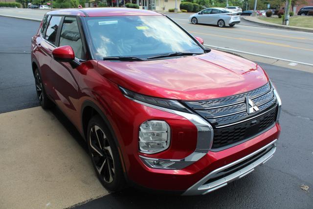 new 2024 Mitsubishi Outlander car, priced at $30,015