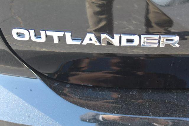 new 2025 Mitsubishi Outlander car, priced at $34,260