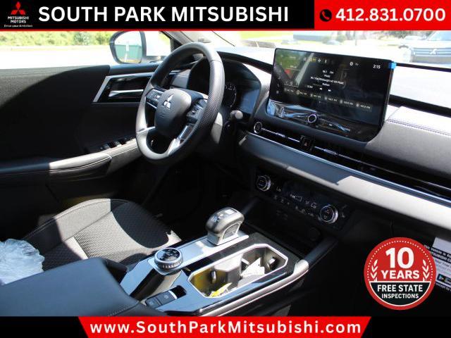 new 2025 Mitsubishi Outlander car, priced at $31,315