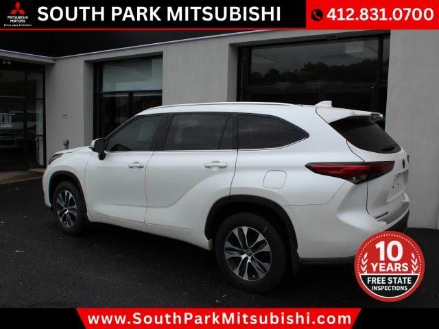 used 2020 Toyota Highlander car, priced at $31,936