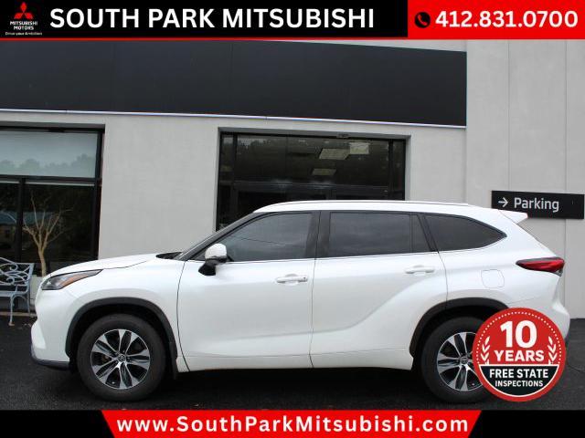used 2020 Toyota Highlander car, priced at $31,936