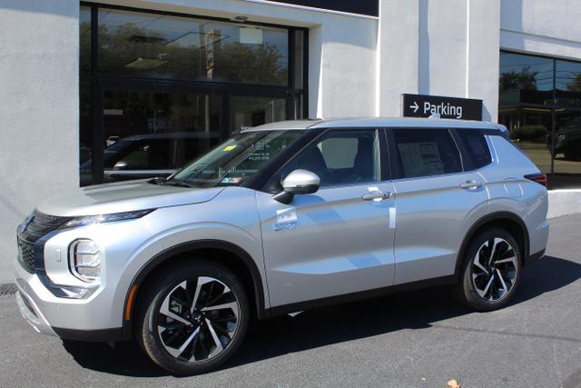 new 2025 Mitsubishi Outlander PHEV car, priced at $38,610