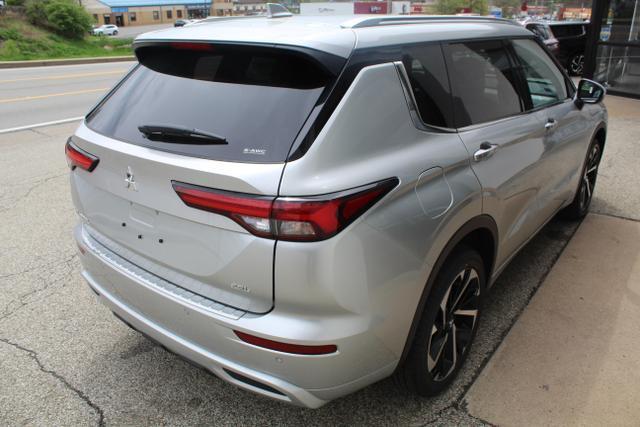 new 2024 Mitsubishi Outlander car, priced at $33,335