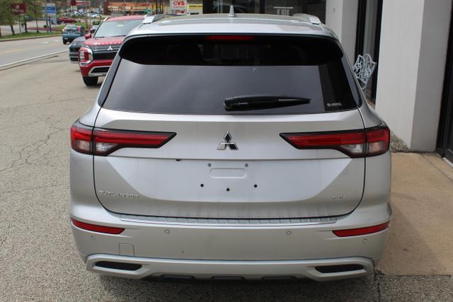 new 2024 Mitsubishi Outlander car, priced at $33,335