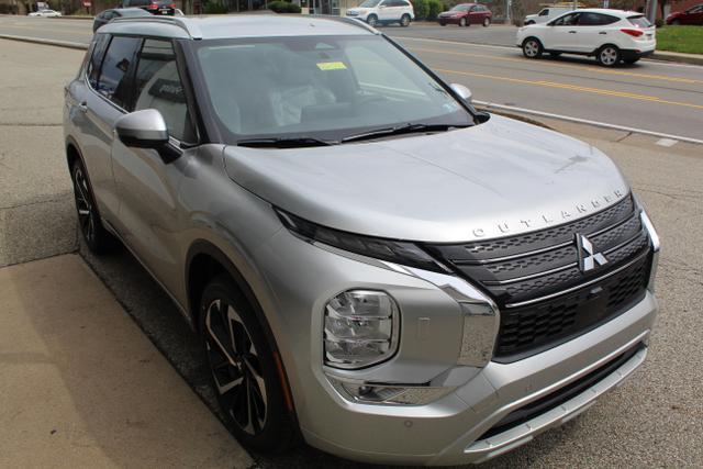 new 2024 Mitsubishi Outlander car, priced at $33,335