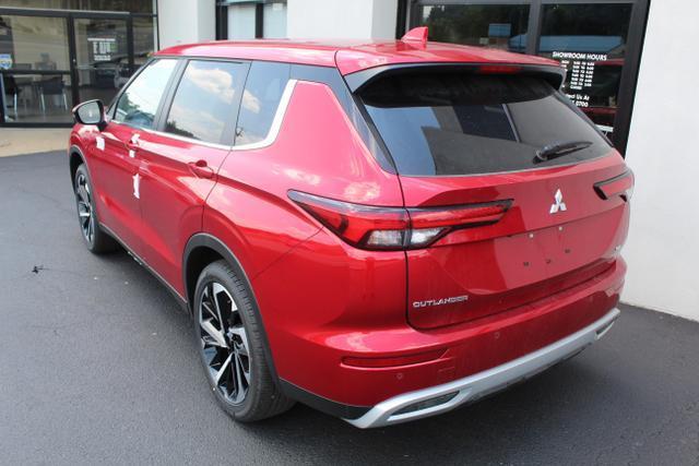 new 2024 Mitsubishi Outlander car, priced at $30,015