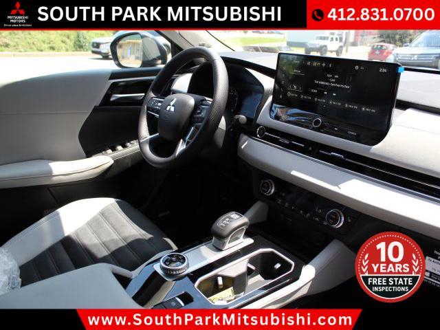 new 2025 Mitsubishi Outlander car, priced at $33,465