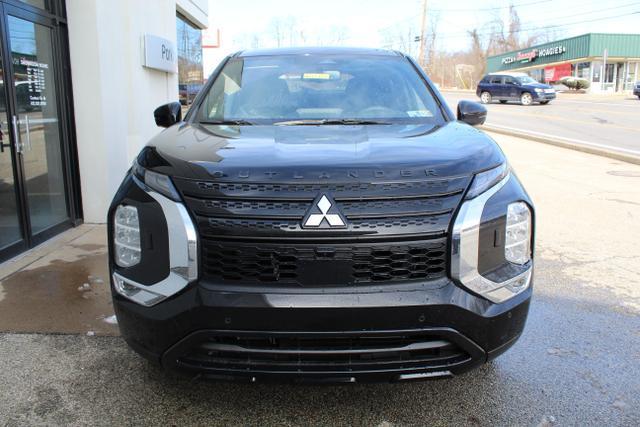 new 2024 Mitsubishi Outlander car, priced at $31,505