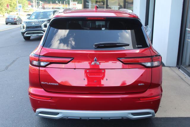 new 2024 Mitsubishi Outlander car, priced at $30,015