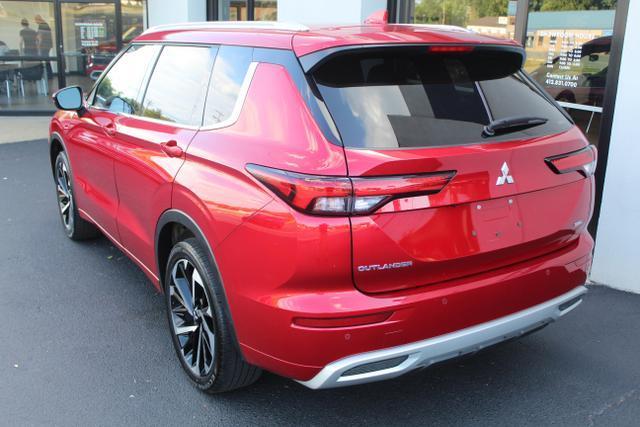 new 2024 Mitsubishi Outlander car, priced at $30,015