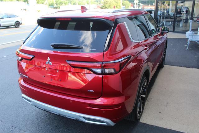 new 2024 Mitsubishi Outlander car, priced at $30,015