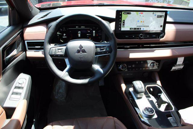 new 2025 Mitsubishi Outlander car, priced at $42,945
