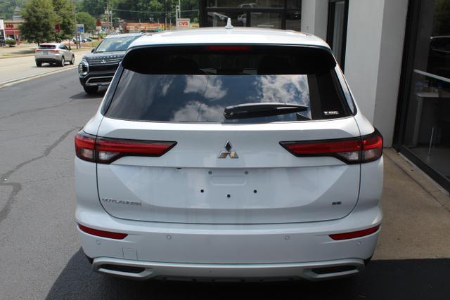 new 2024 Mitsubishi Outlander car, priced at $30,015