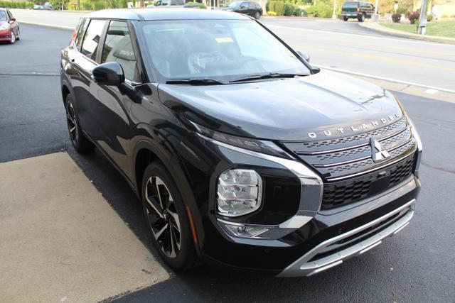 new 2024 Mitsubishi Outlander car, priced at $32,665