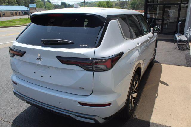 new 2025 Mitsubishi Outlander car, priced at $34,610
