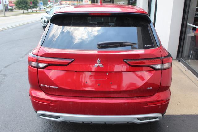 new 2024 Mitsubishi Outlander car, priced at $32,015