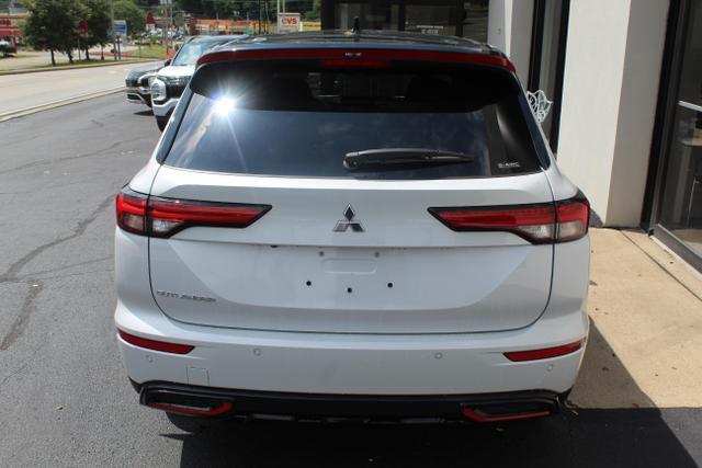 new 2024 Mitsubishi Outlander car, priced at $32,200