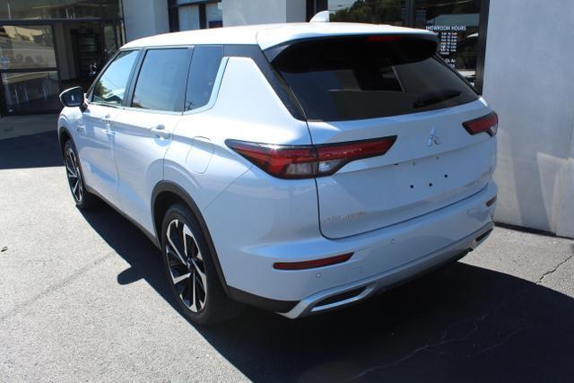 new 2025 Mitsubishi Outlander PHEV car, priced at $37,205