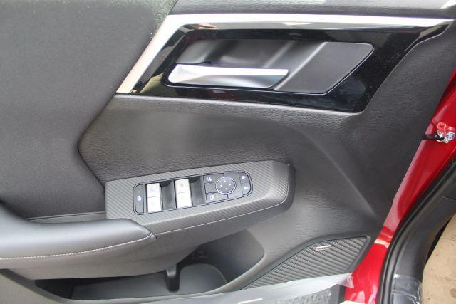 new 2025 Mitsubishi Outlander car, priced at $31,800