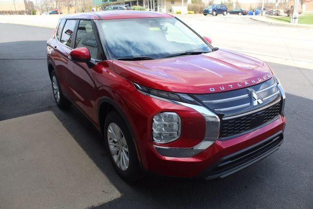 new 2025 Mitsubishi Outlander car, priced at $31,800