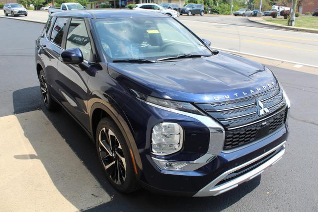 new 2024 Mitsubishi Outlander car, priced at $32,070