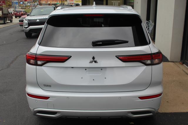 used 2022 Mitsubishi Outlander car, priced at $27,996