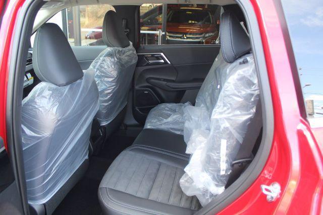 new 2025 Mitsubishi Outlander car, priced at $34,625