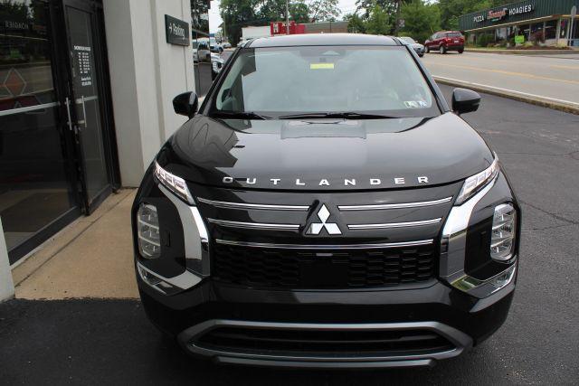 new 2025 Mitsubishi Outlander car, priced at $37,585